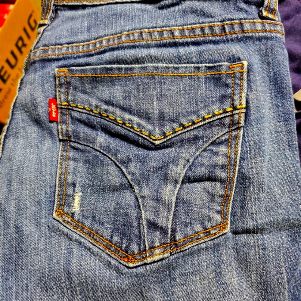 Levi jeans